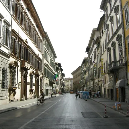 Apartamento Penthouse With Big Terrace Duomo View