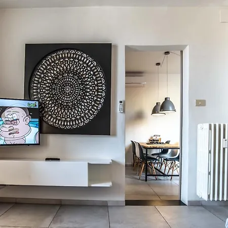 Penthouse With Big Terrace Duomo View Apartamento *
