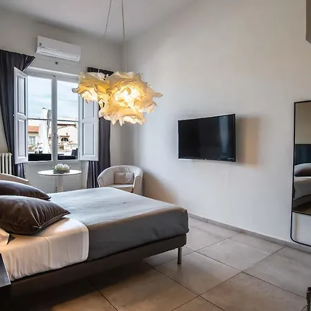 Apartamento Penthouse With Big Terrace Duomo View *