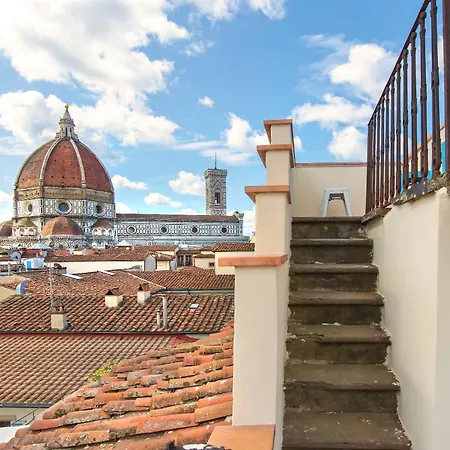 Apartamento Penthouse With Big Terrace Duomo View *