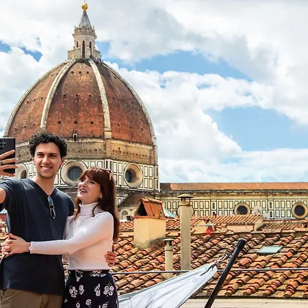Penthouse With Big Terrace Duomo View Apartamento